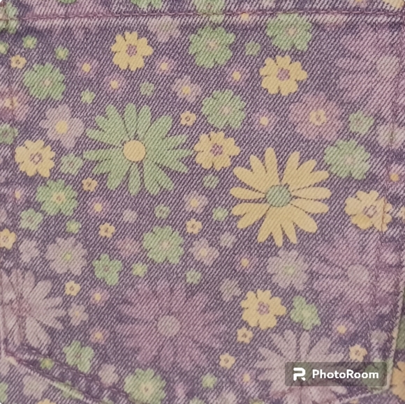 ZARA Retro Daisy High Waist Denim Shorts - Picture 5 of 7